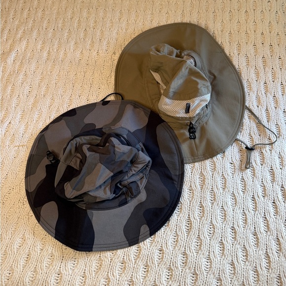 Bundle Columbia Camouflage and Olive Green Wide Brim Hats - Picture 1 of 7